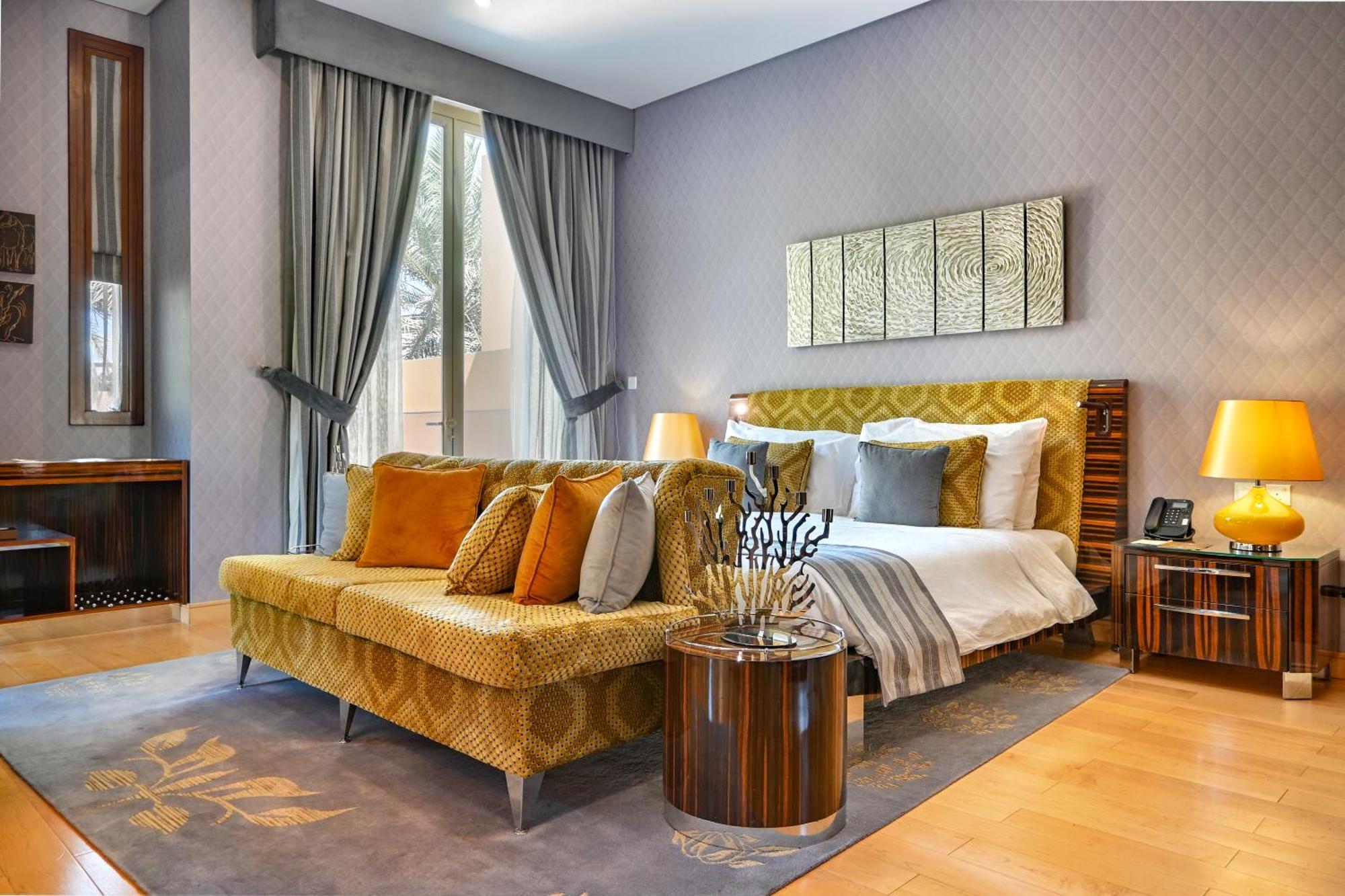 รีฟ รีสอร์ต Hotel มานามา ภายนอก รูปภาพ A bedroom at the hotel