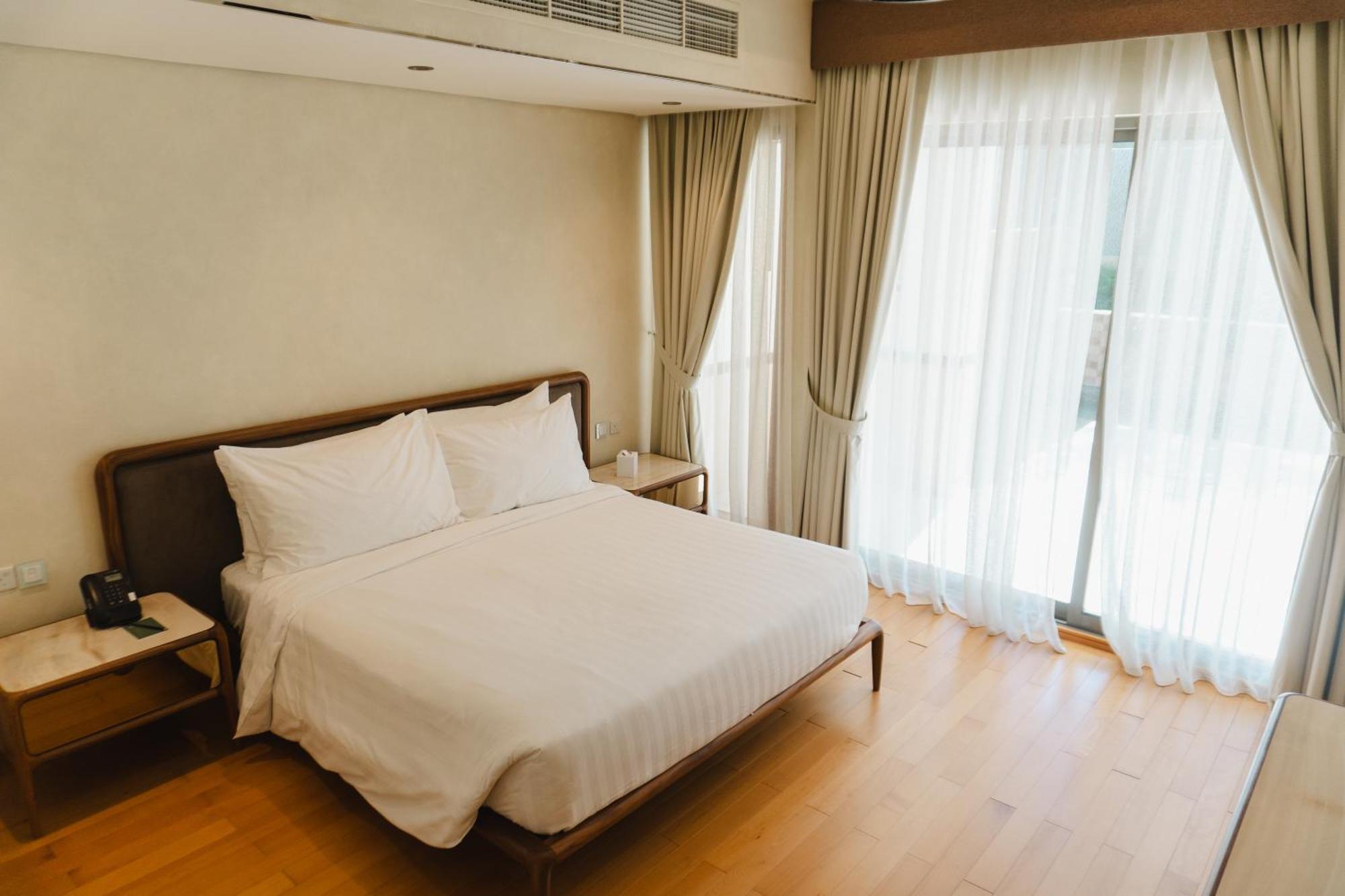 รีฟ รีสอร์ต Hotel มานามา ภายนอก รูปภาพ A bedroom at the hotel
