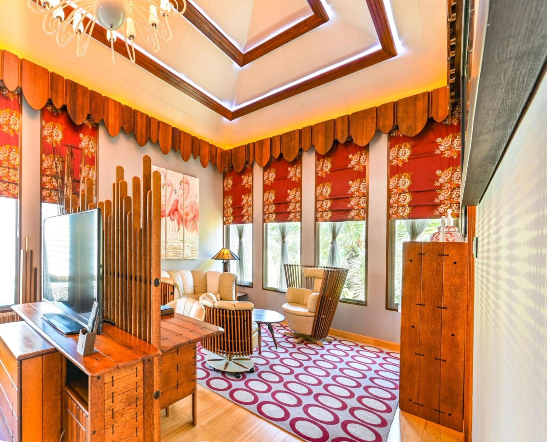 รีฟ รีสอร์ต Hotel มานามา ห้อง รูปภาพ A room at the hotel